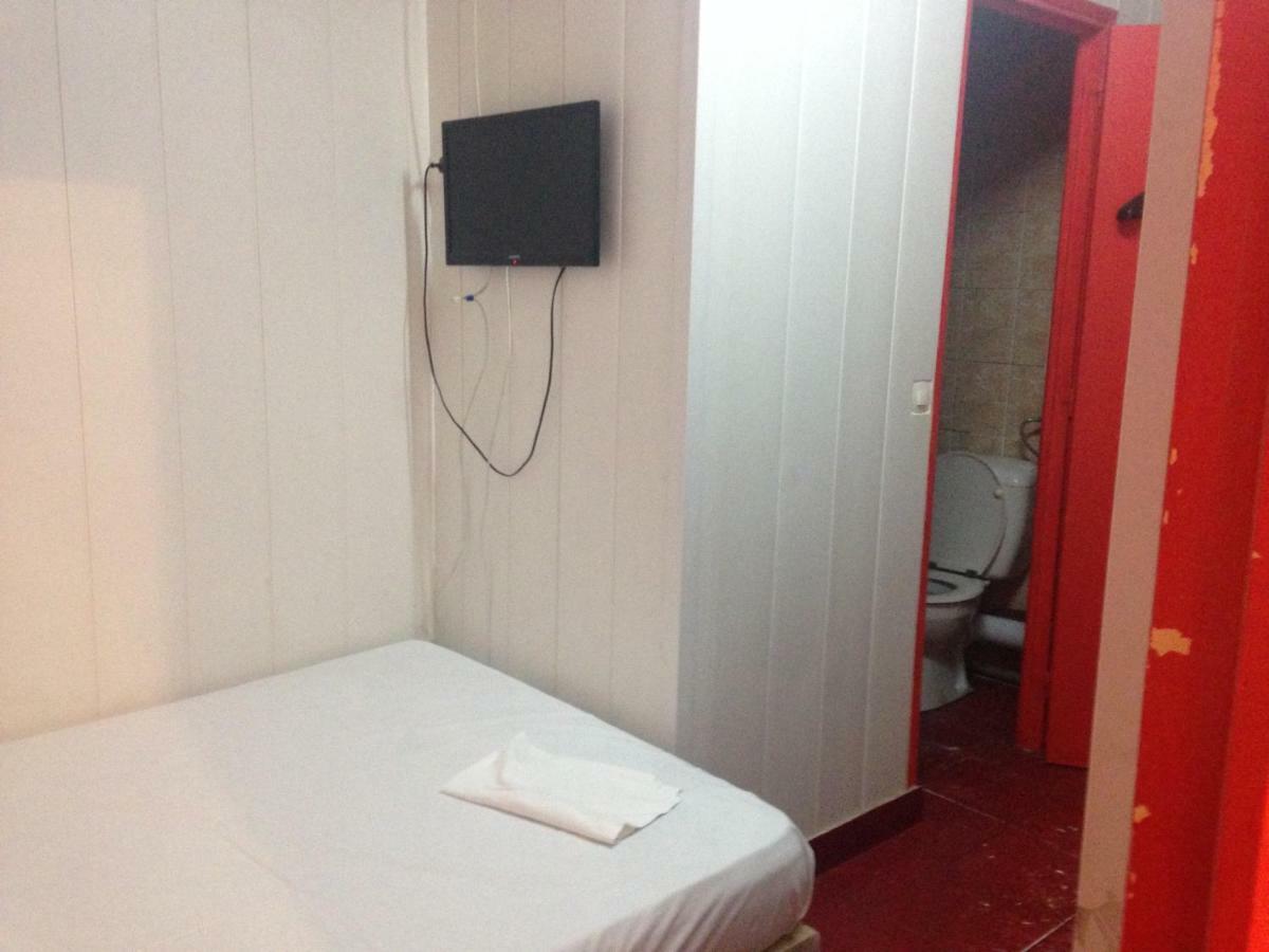 Hotel Cyrano Voltaire Paris Ngoại thất bức ảnh